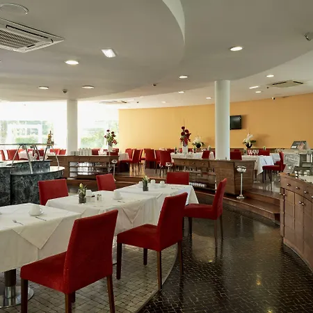 فندق Leziria Parque 4*