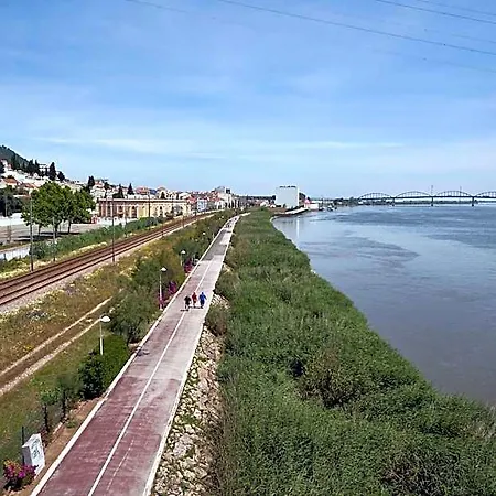 ホテル Leziria Parque ヴィラ・フランカ・デ・シーラ