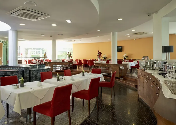 酒店 丽兹广场酒店 4*